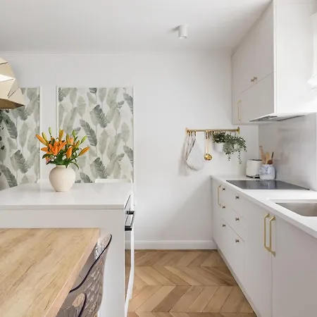 아파트 Eclectic Duplex With Sundeck Terrace 스플리트