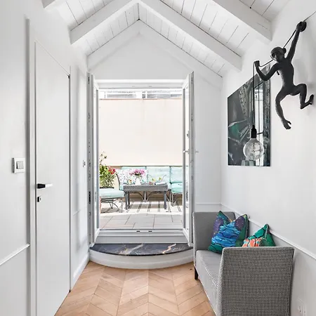 Eclectic Duplex With Sundeck Terrace * 스플리트