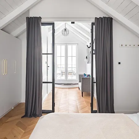 아파트 Eclectic Duplex With Sundeck Terrace 스플리트